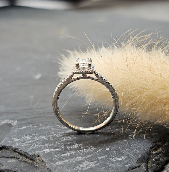 Princess cut diamond halo ring