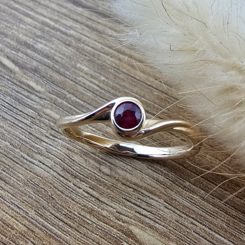 Ruby crossover ring