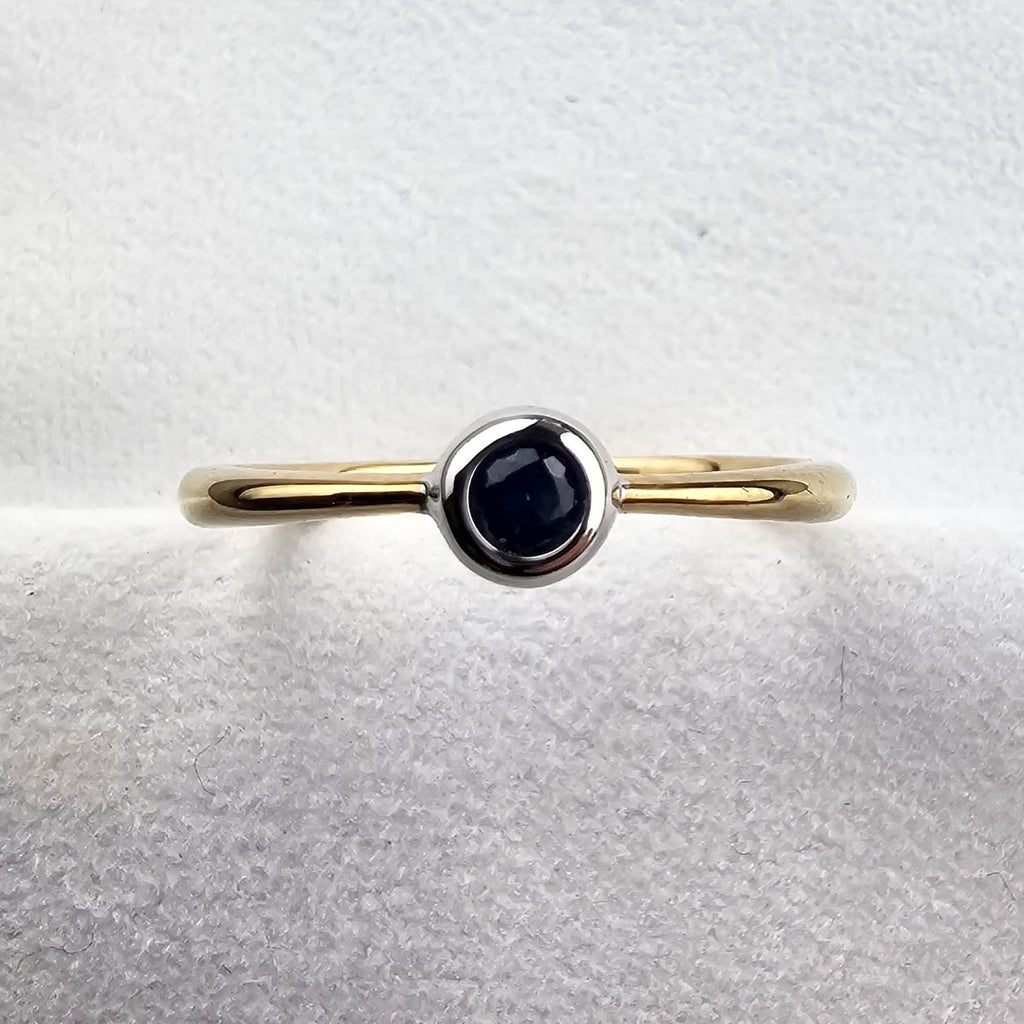 Rub-Over Round Sapphire Ring