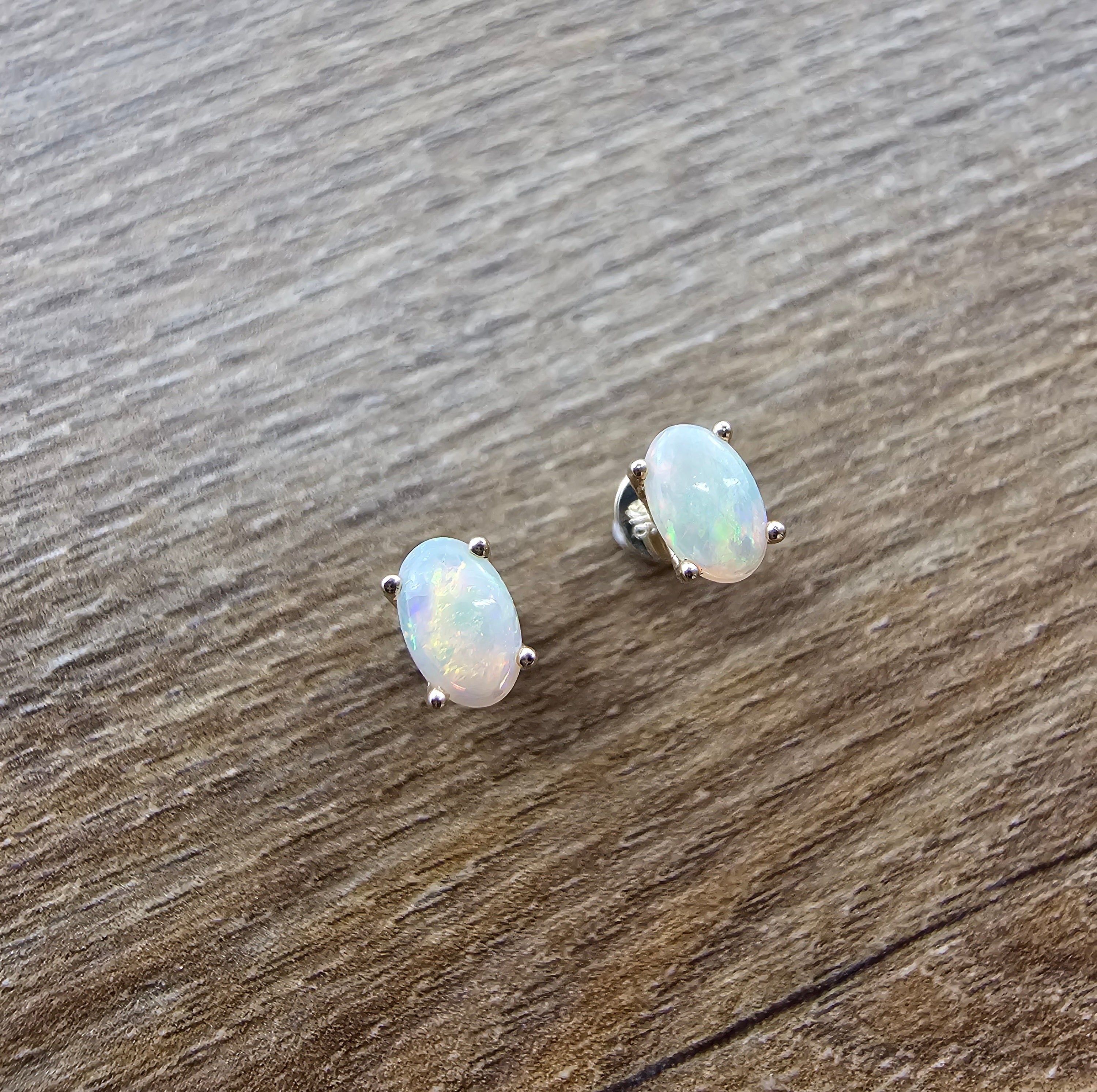 Oval Claw Set Opal Earrings