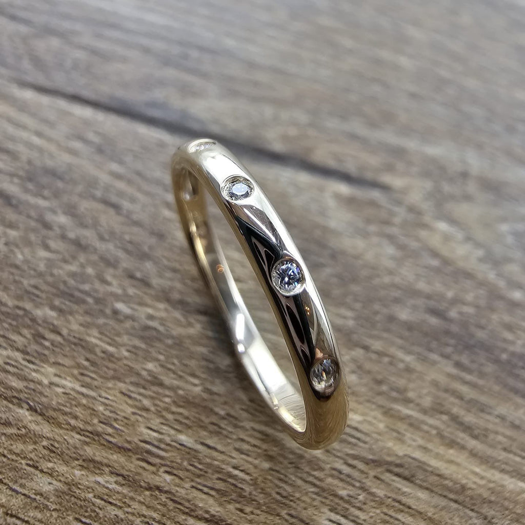 Diamond Set Gold Band Ring