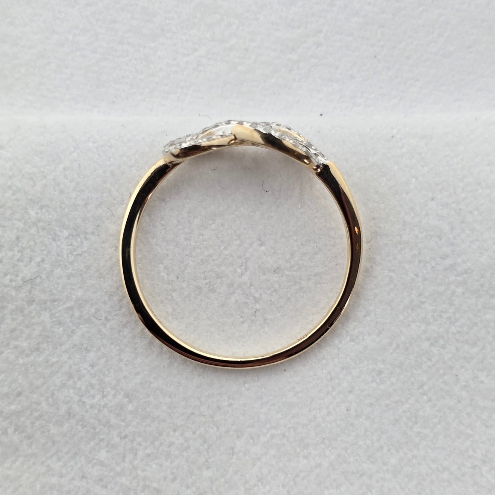Infinity Style Diamond Ring