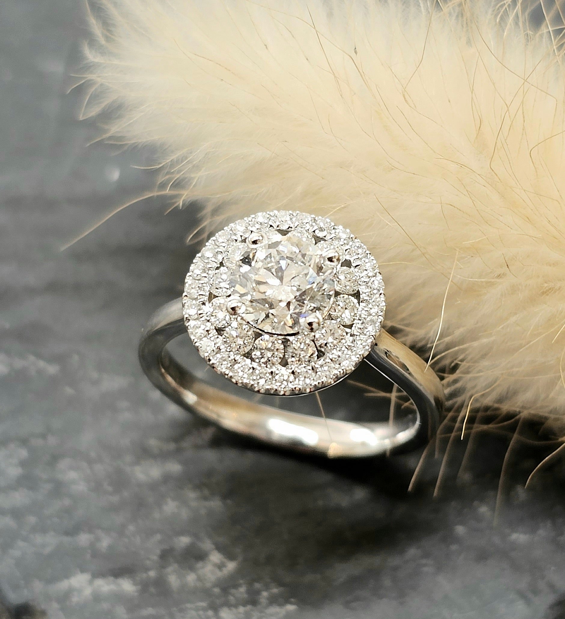 Round diamond double halo ring