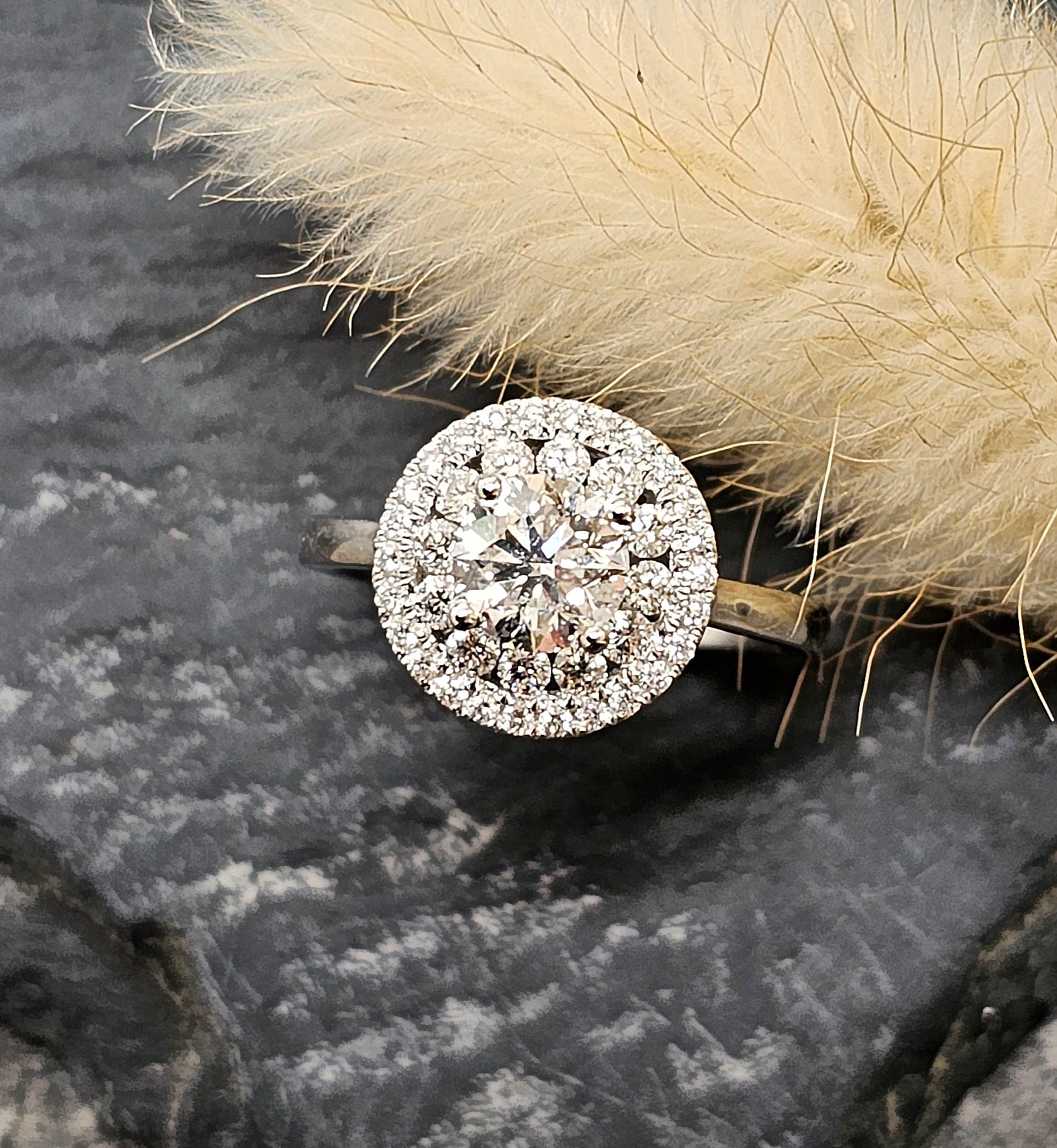 Round diamond double halo ring