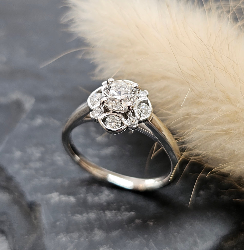Platinum 0.79ct 7 Stone Daisy Cluster Diamond Engagement Ring