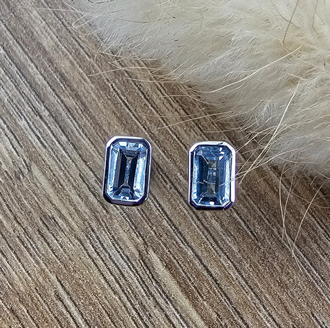 Octagonal aquamarine rubover earrings