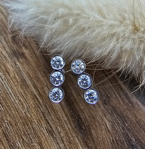 Triple bubble stud earrings