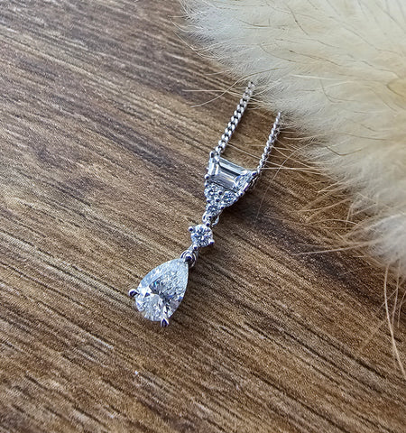 Mixed cuts drop diamond pendant