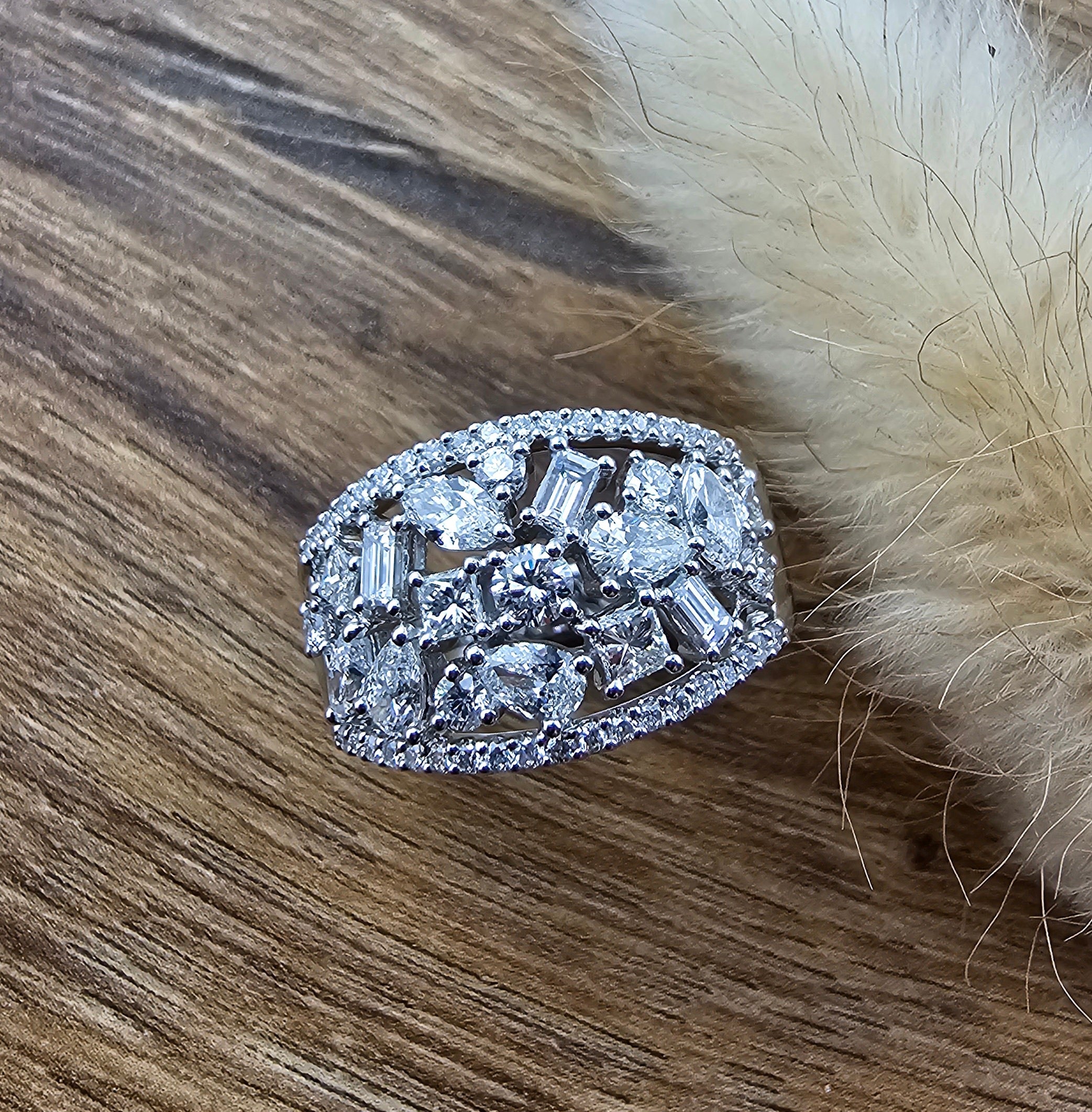 Mixed cut broad diamond dress ring