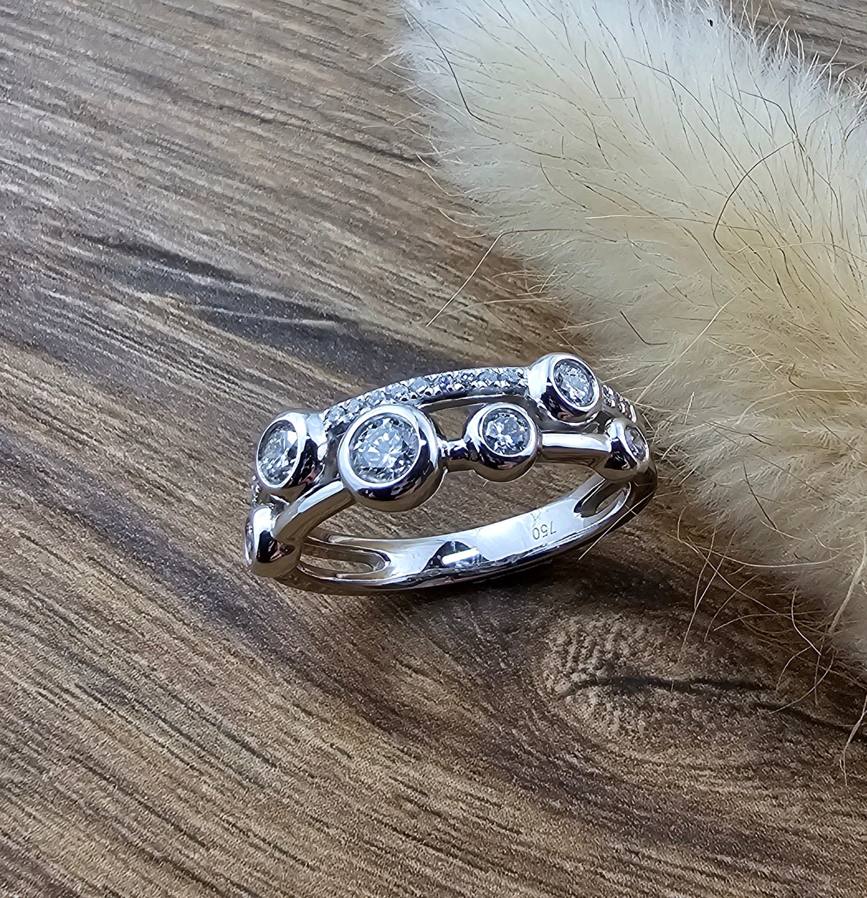 Two row diamond bubble ring