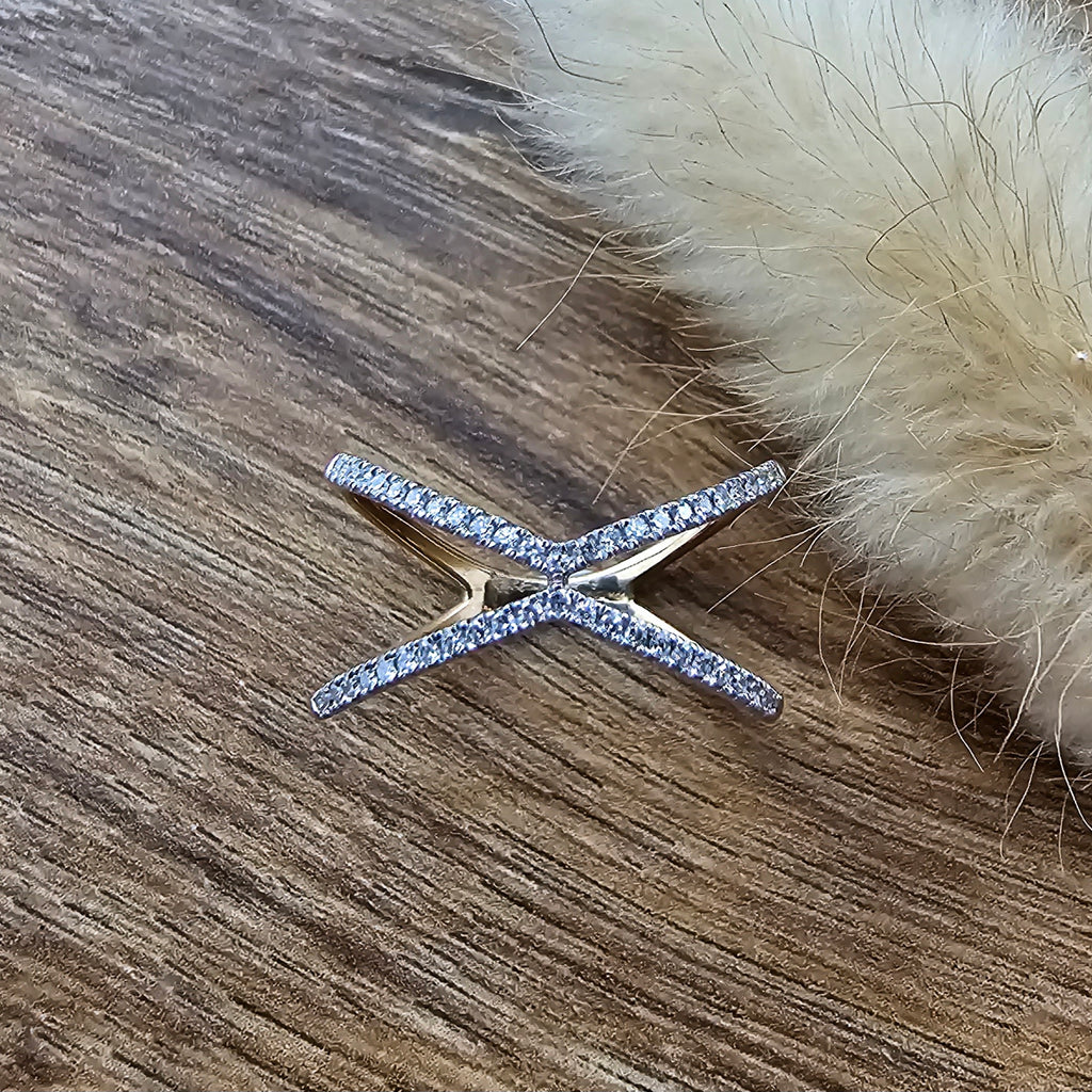 Diamond set cross ring
