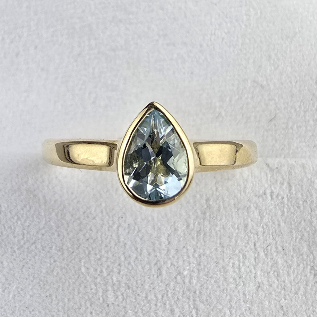 Pear Aquamarine Yellow Gold Ring
