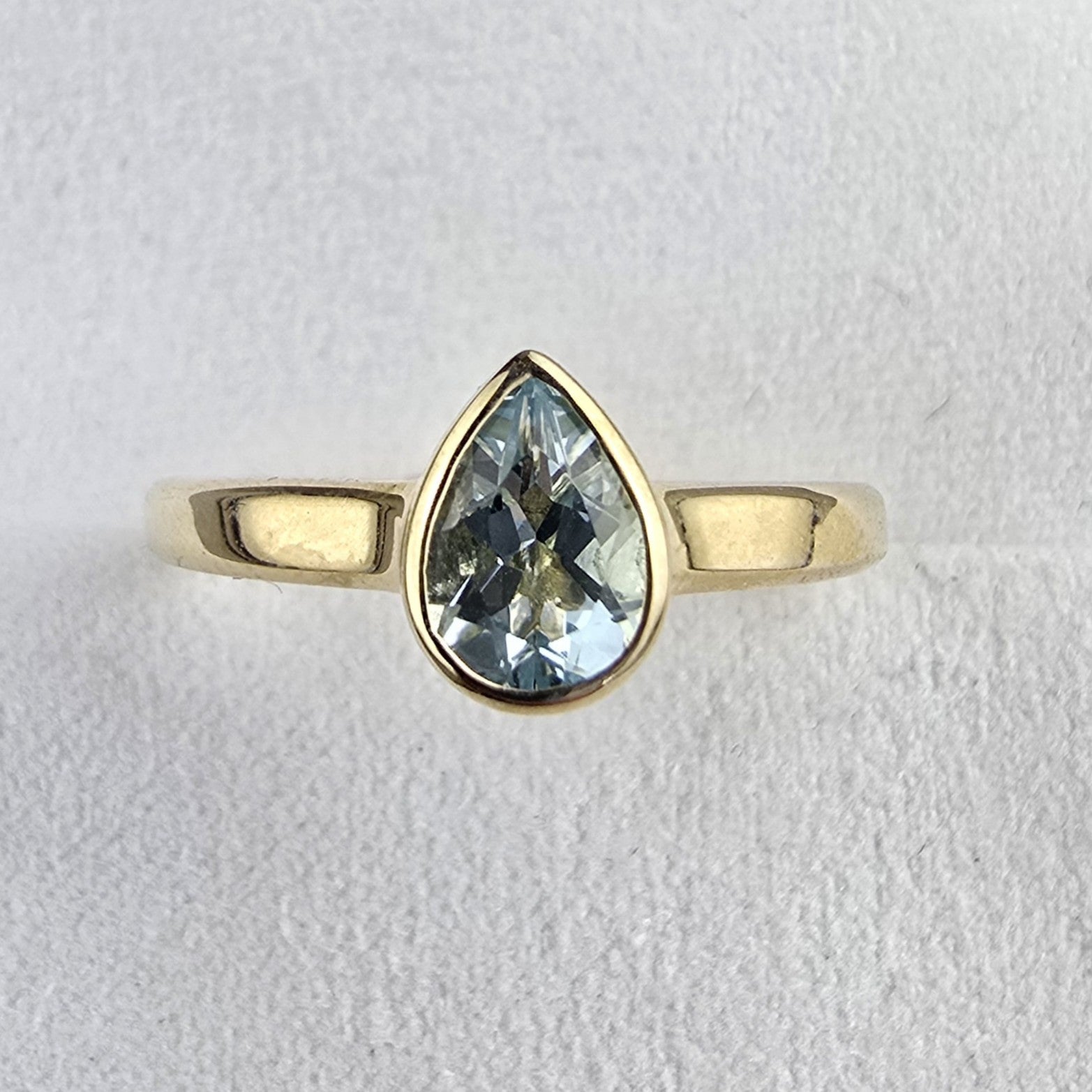 Pear Aquamarine Yellow Gold Ring