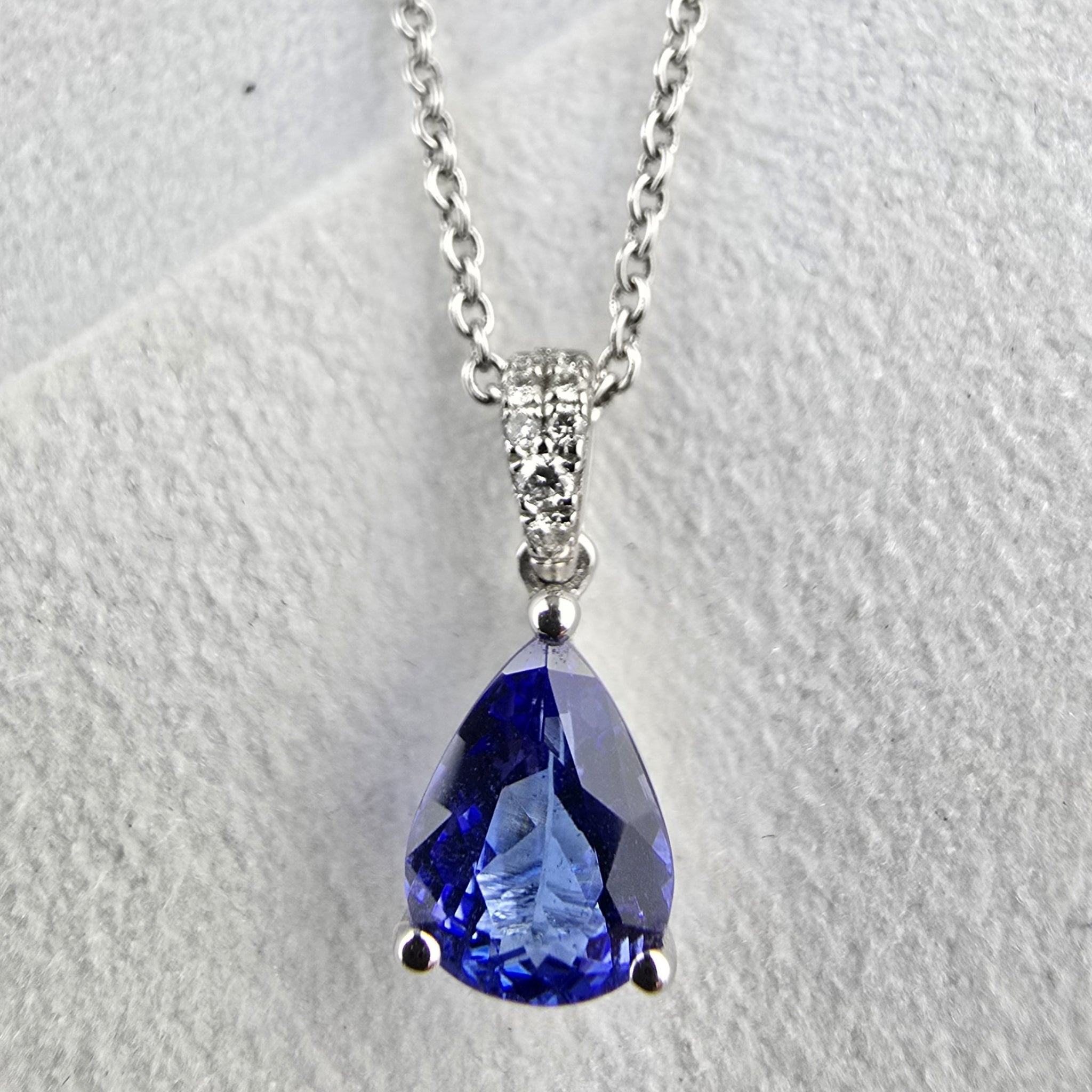 Pear shaped tanzanite pendant