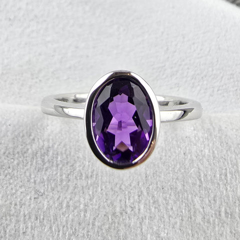 Oval Rubover Amethyst Ring