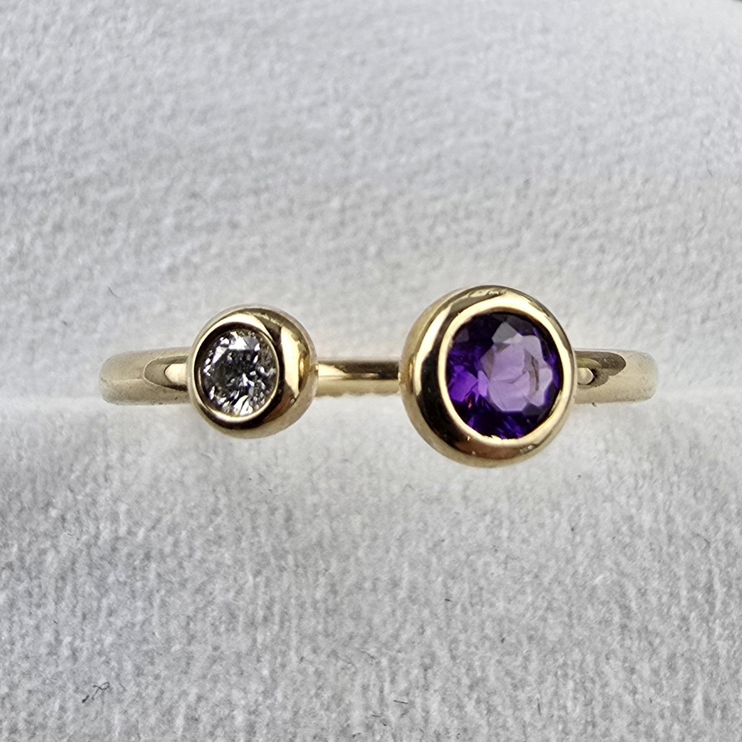 Open amethyst ring (yellow gold)