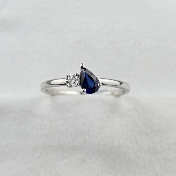 Toi et Moi Blue Sapphire and Diamond ring