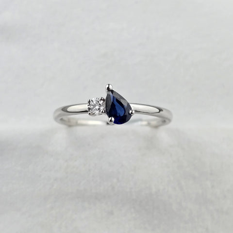 Toi et Moi Blue Sapphire and Diamond ring