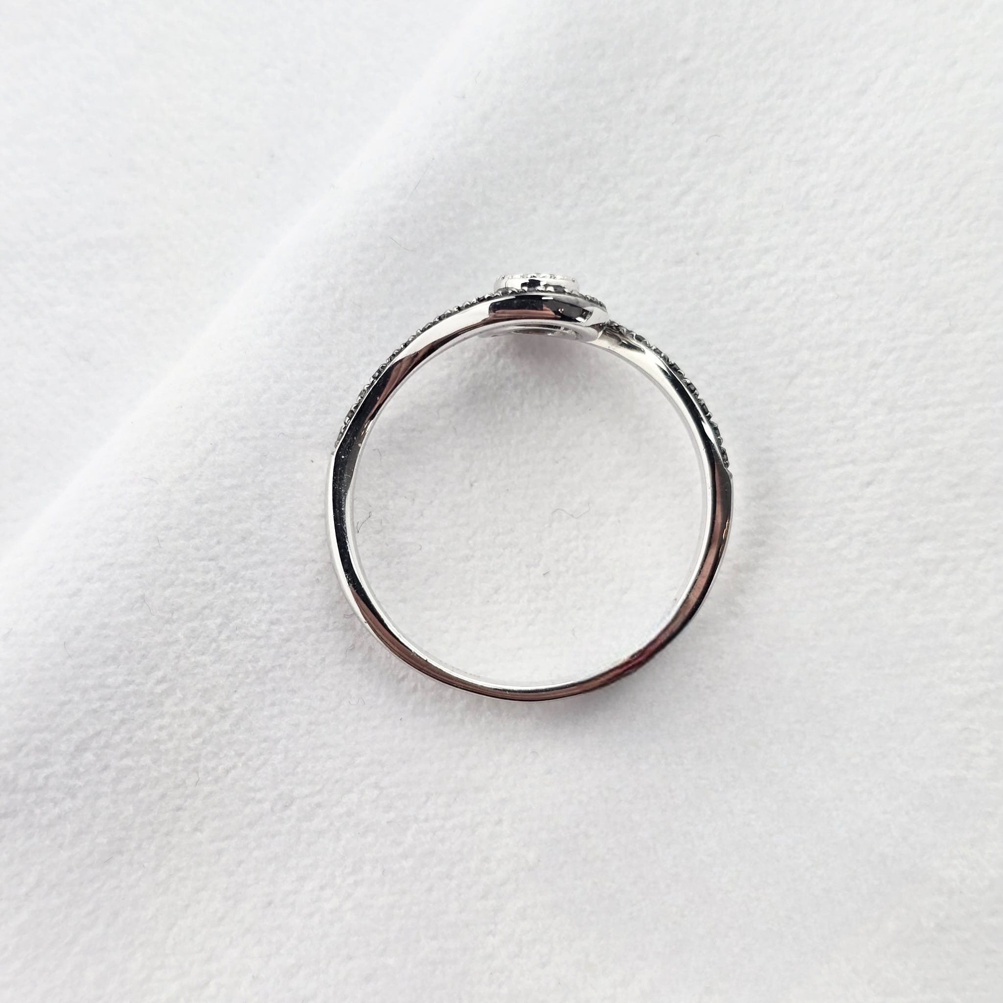 Black Diamond Swirl Ring