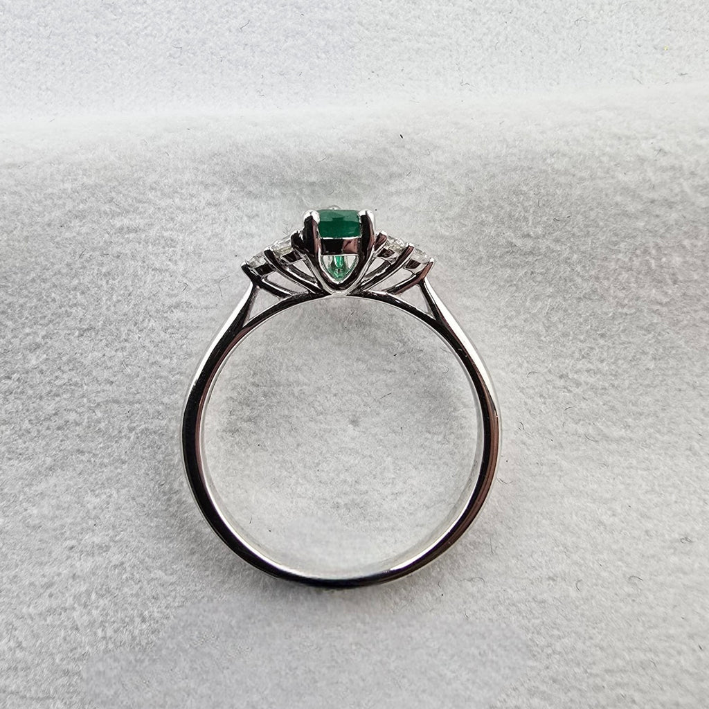 Pear Emerald Trefoil Ring