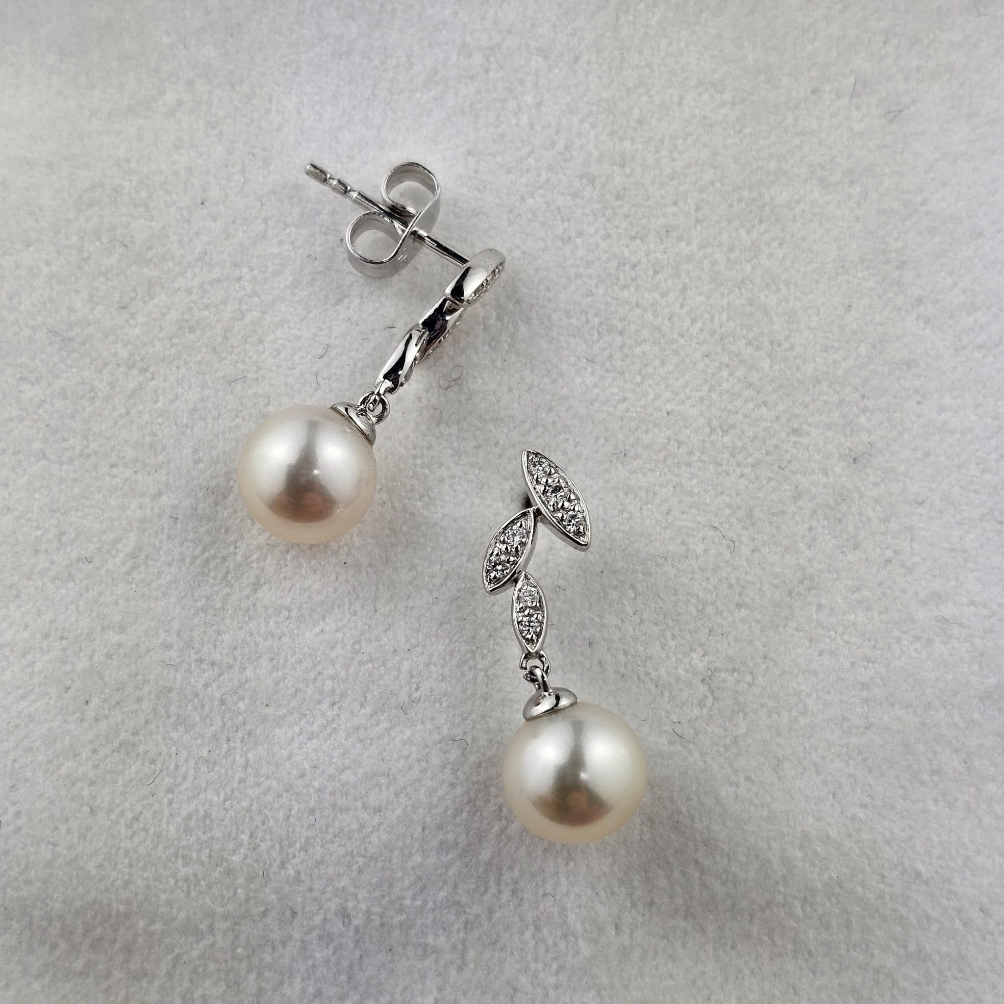 Pearl and Floral Diamond Earring