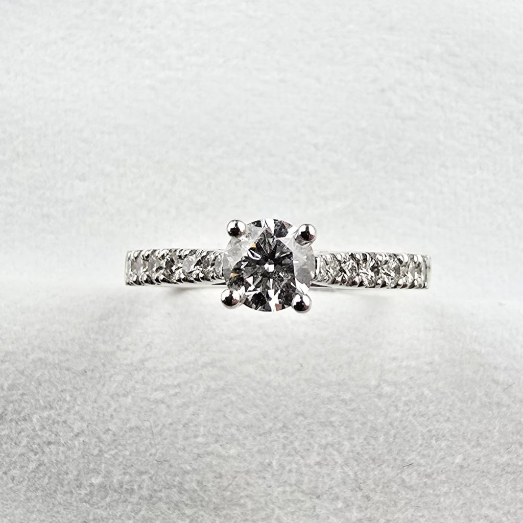 Round Diamond and Diamond Shoulders