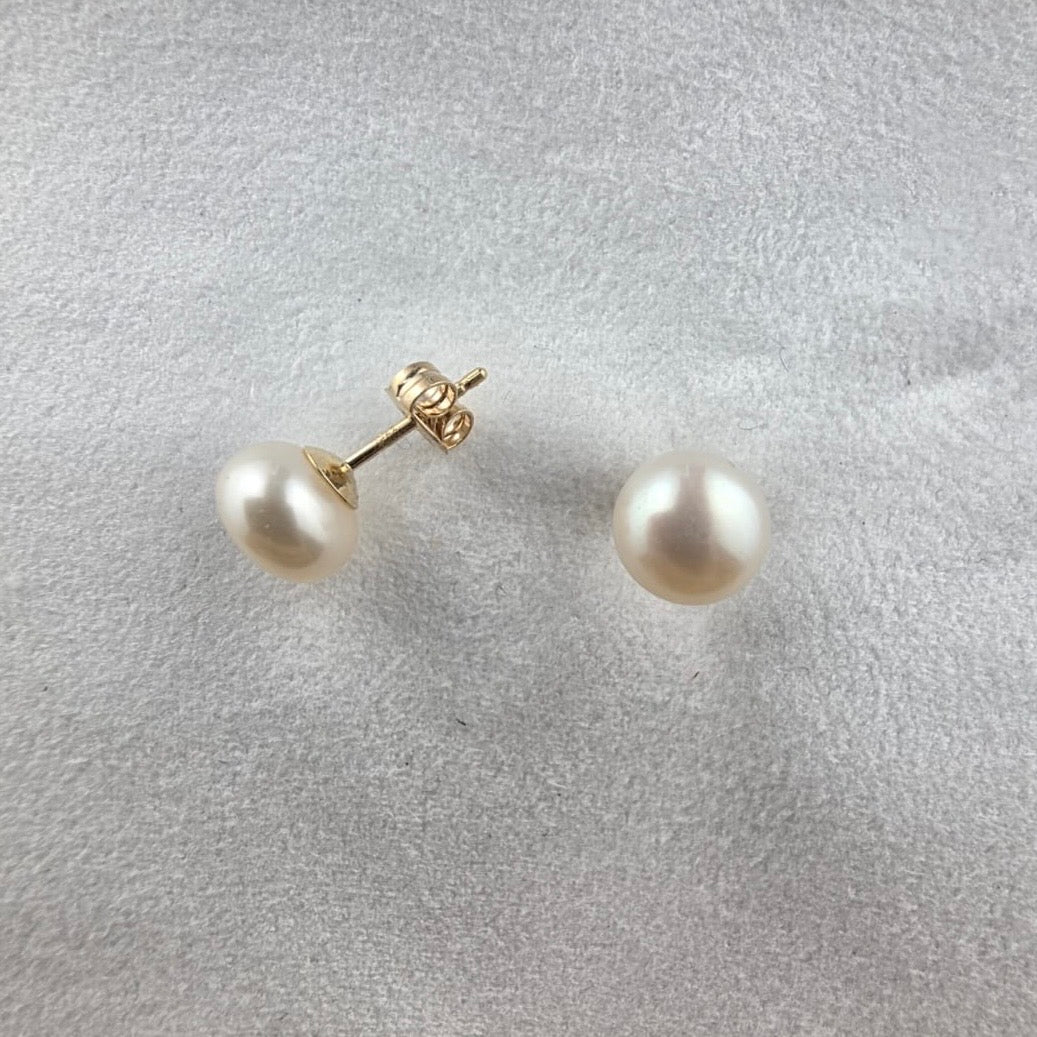 Freshwater 7mm Stud