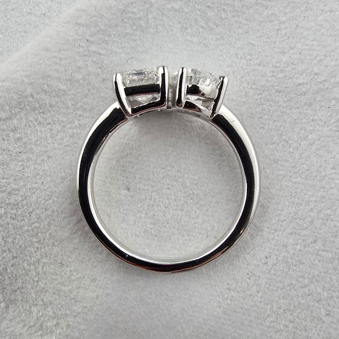 Lab Emerald and Pear Toi et Moi