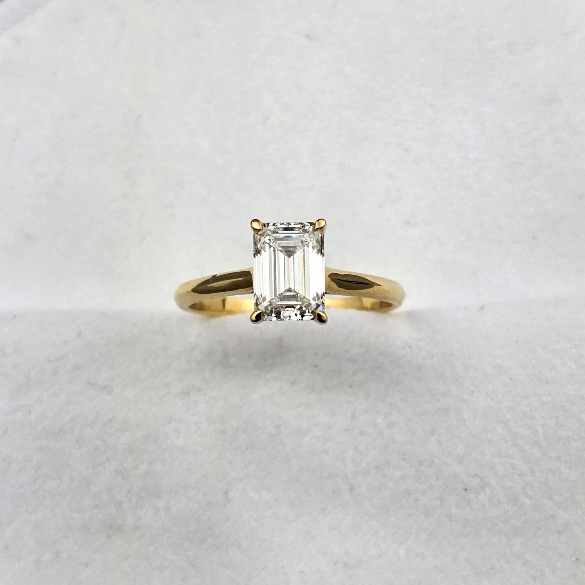 Lab Grown Emerald Soliatire Ring