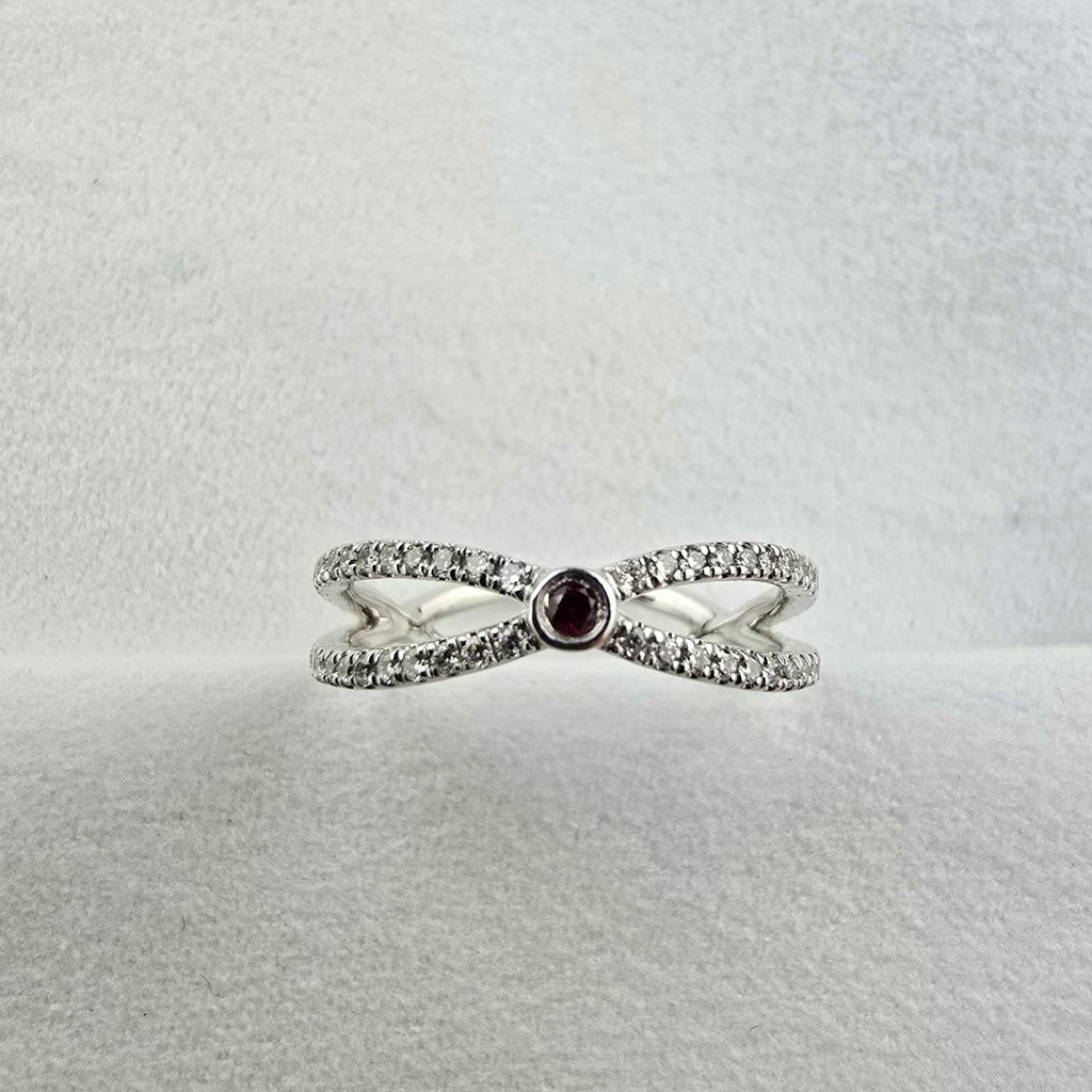 Ruby and diamond kiss ring