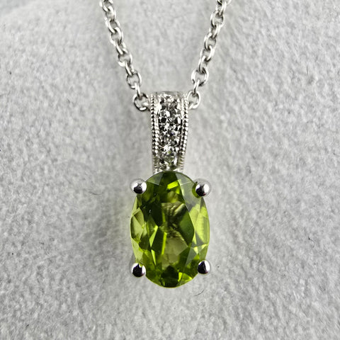 Oval Cut Claw Set Peridot Pendant