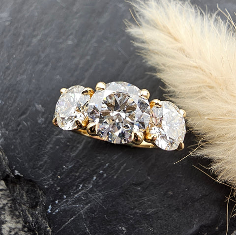 Round Brilliant Cut Lab Grown Diamond Trilogy
