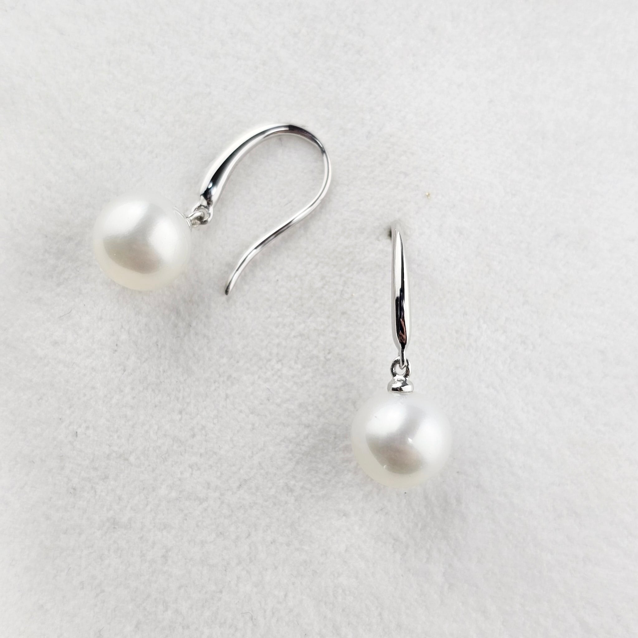 8mm Pearl Drop Earring
