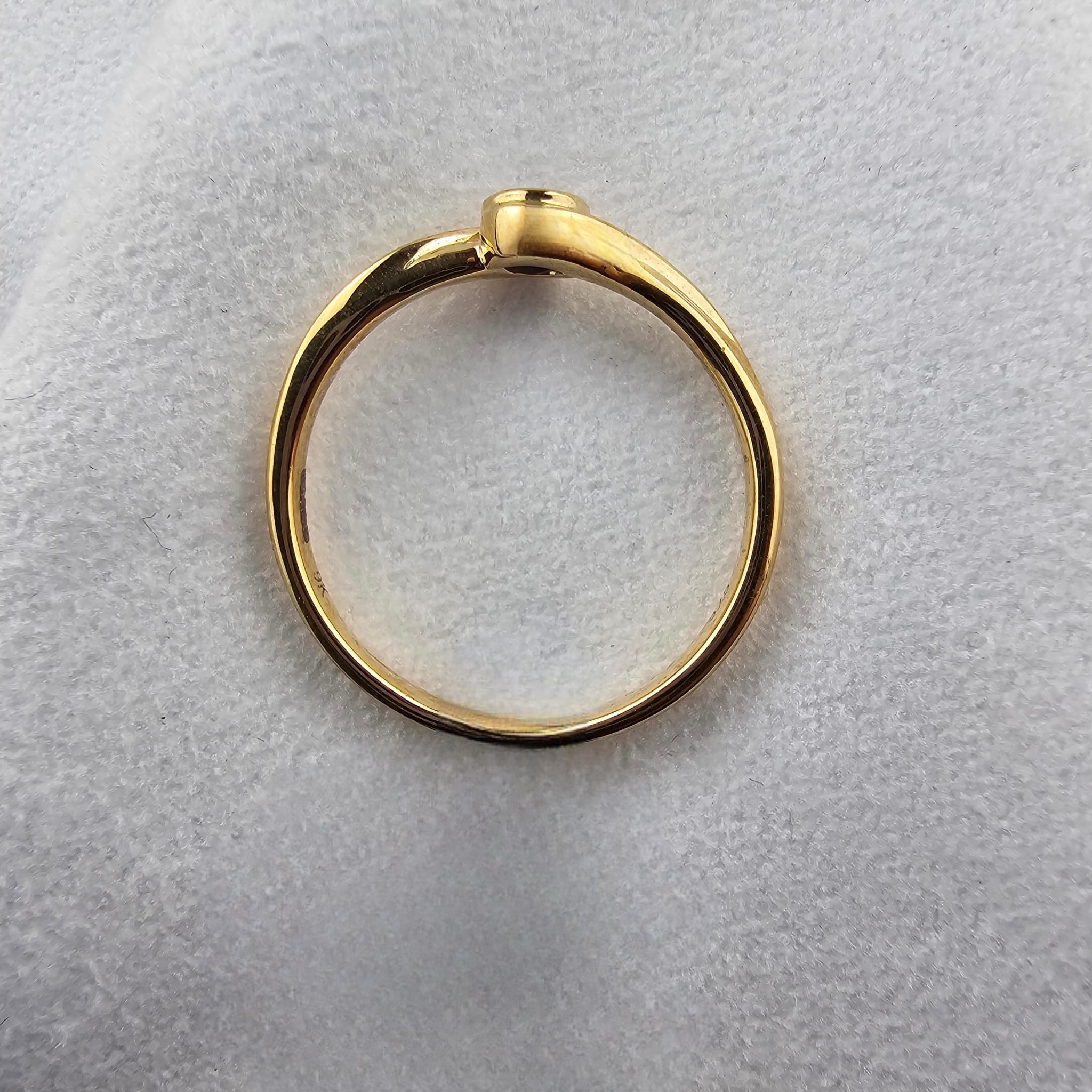 Round Sapphire Crossover Ring