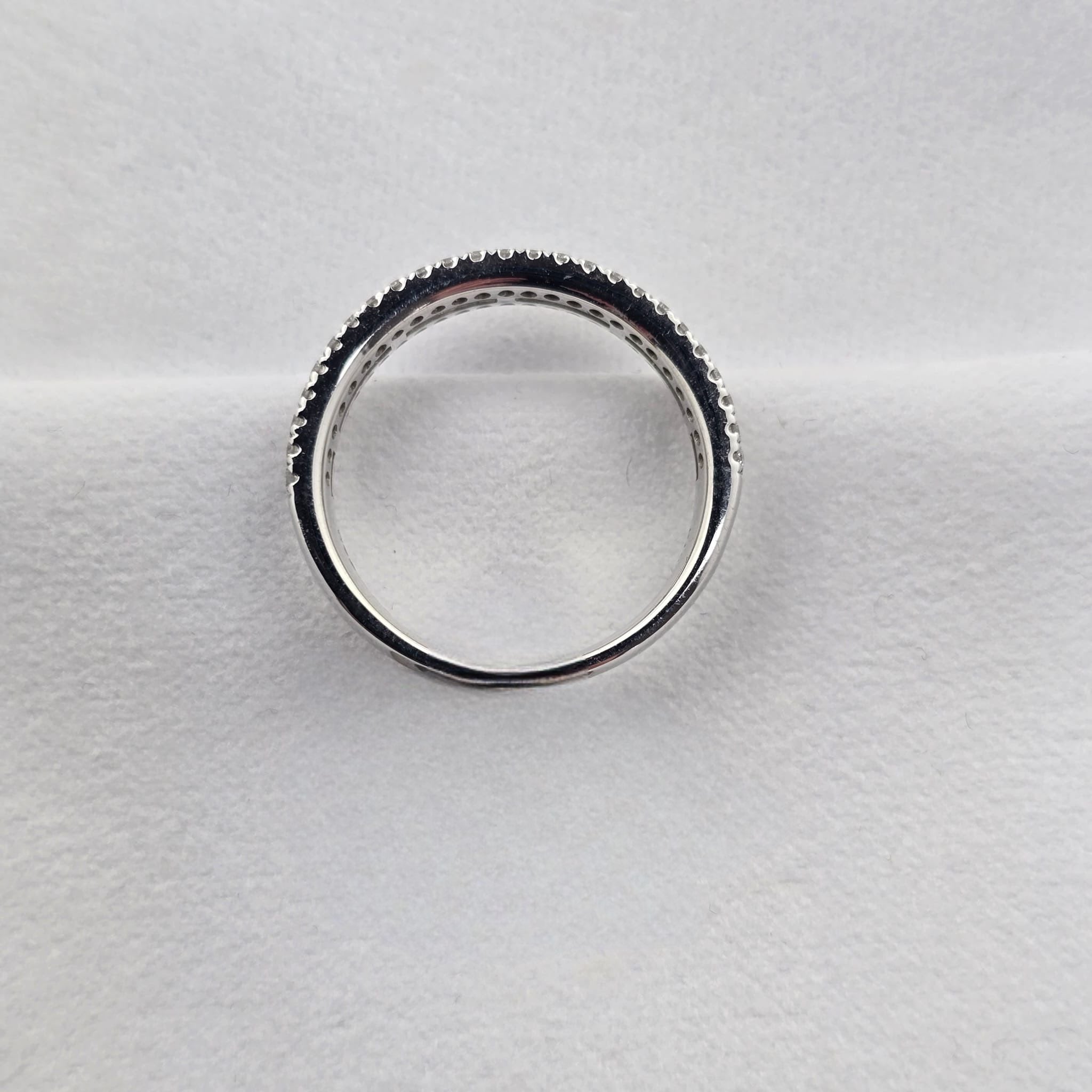 Baguette and Round Diamond Band
