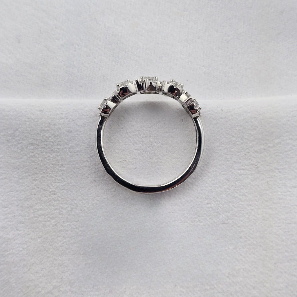 Staggered Cluster Diamond Ring