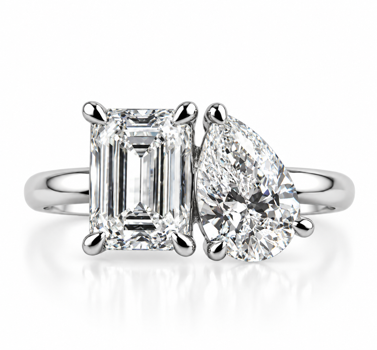 Lab Grown Emerald and Pear Diamond Toi et Moi