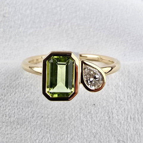 Toi et Moi Peridot and Diamond Ring