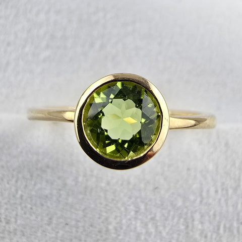 Round Peridot Rubover Ring