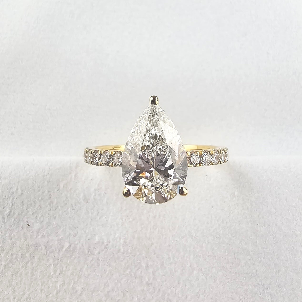 Lab Grown Pear Diamond Shoulder Ring
