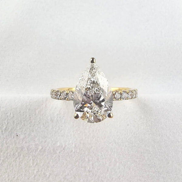 Lab Grown Pear Diamond Shoulder Ring