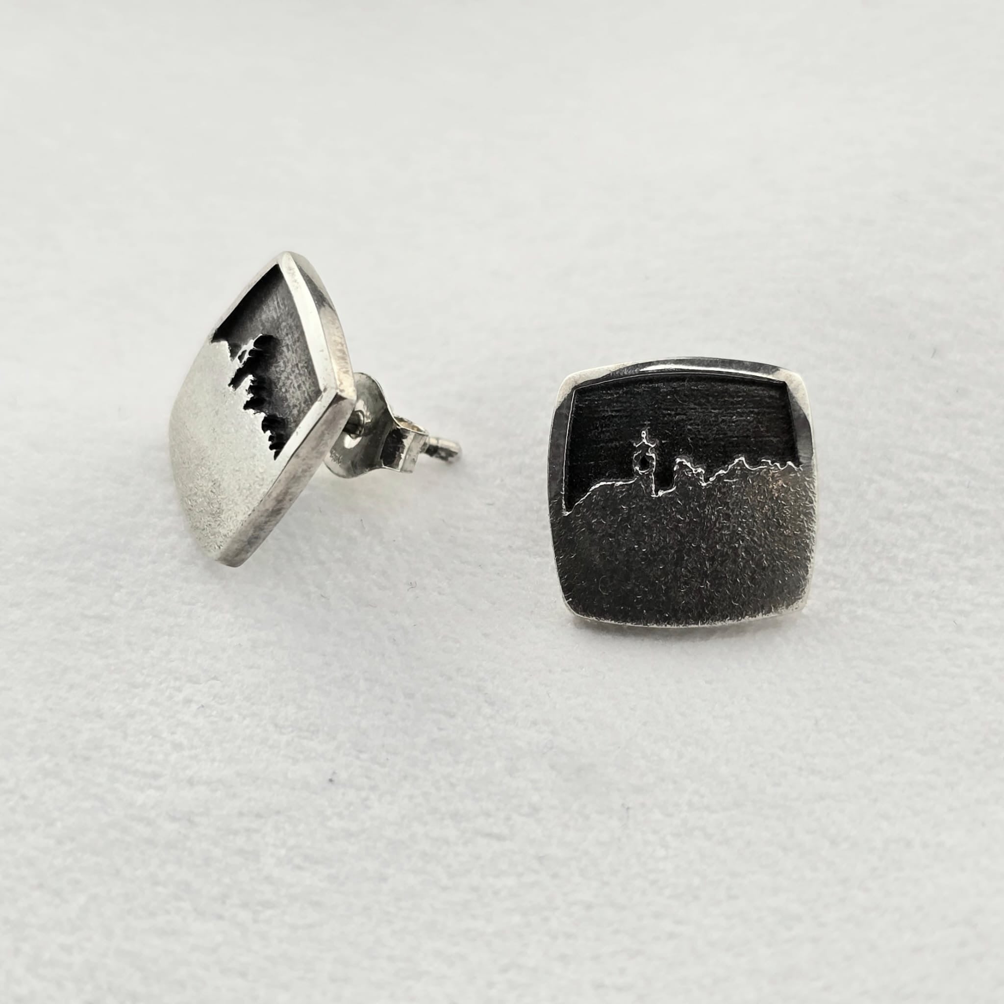Silver Palace Studs
