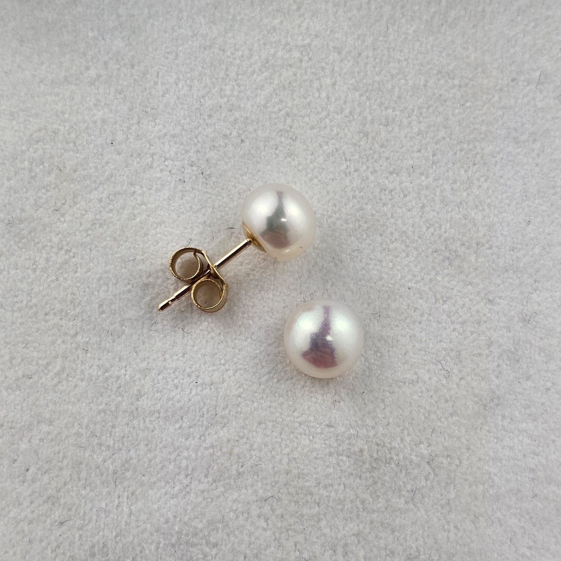 Cultured 5.5mm Stud