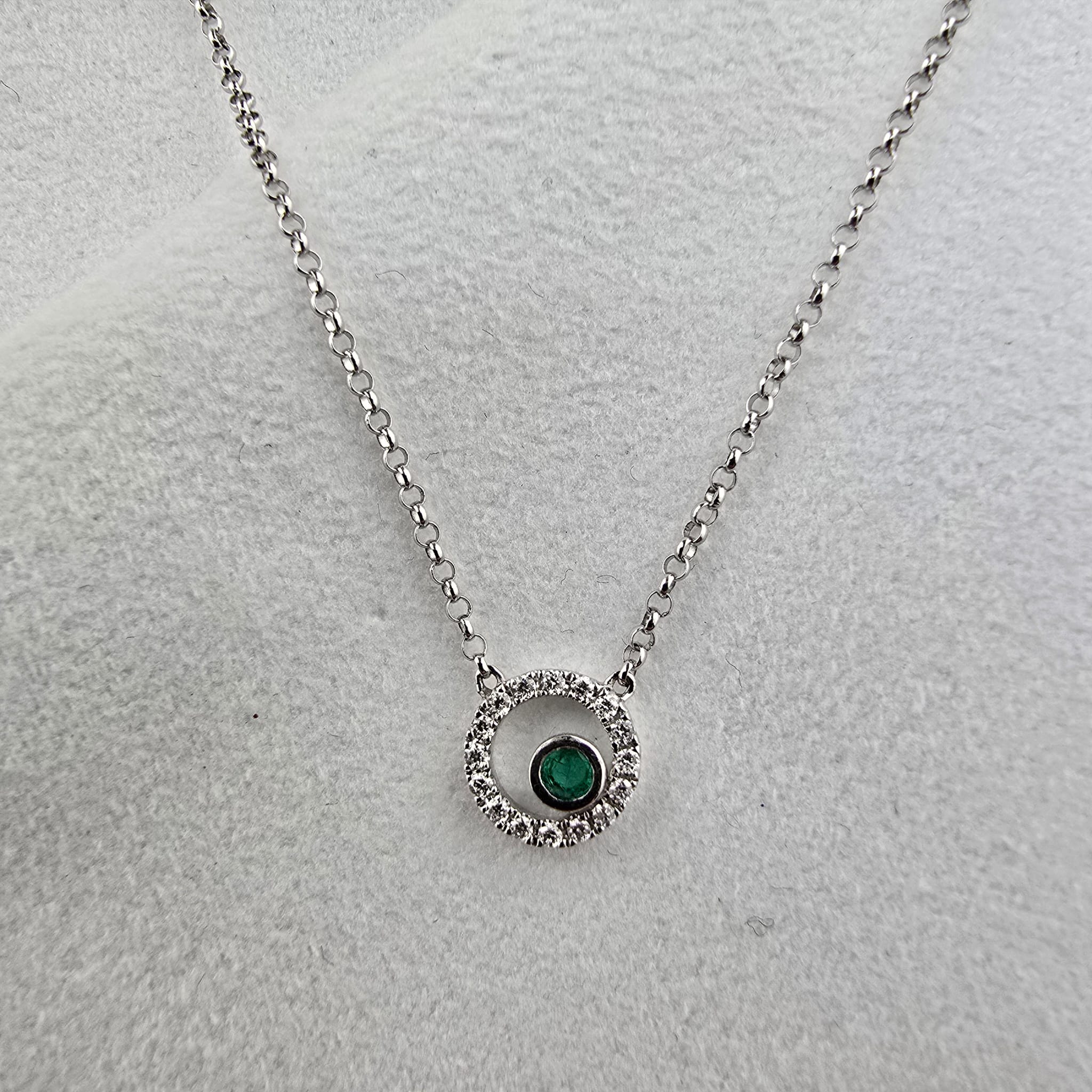 Floating Emerald Circle Pendant