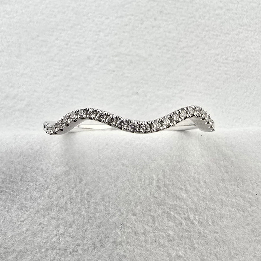 Diamond Shaped Band