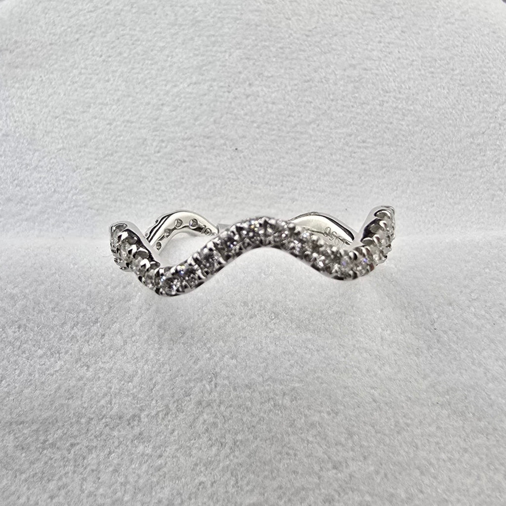 Diamond Shaped Band