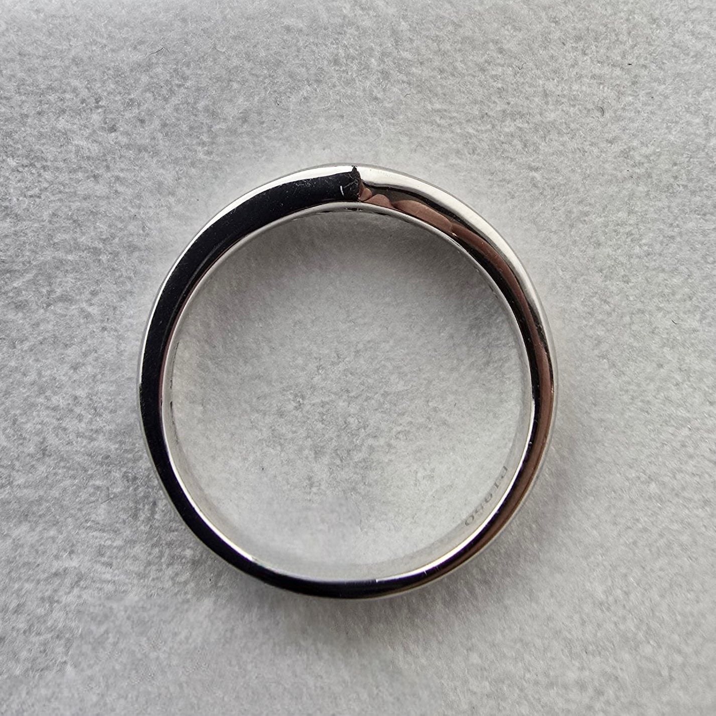 Channel Set Diamond Wishbone