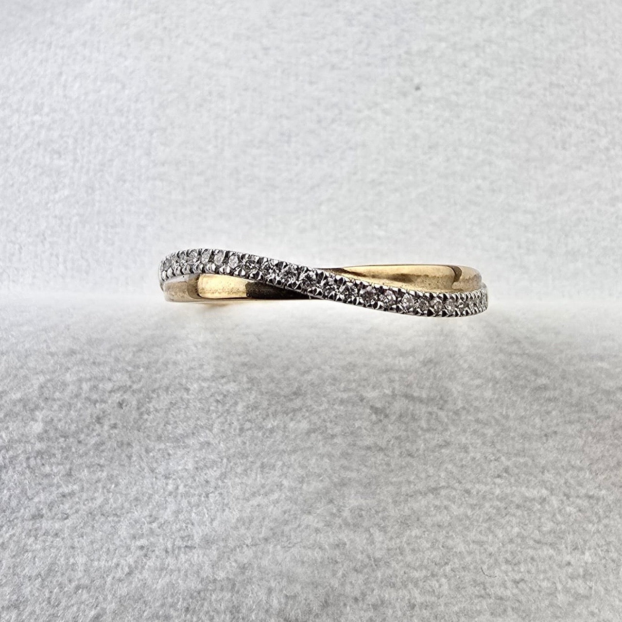 Diamond Crossover Band