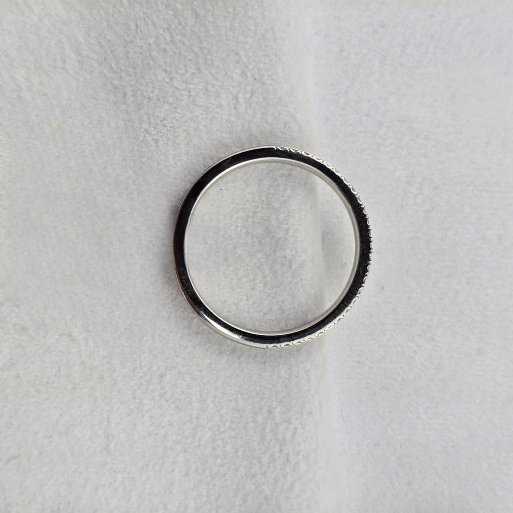 Offset Diamond Band