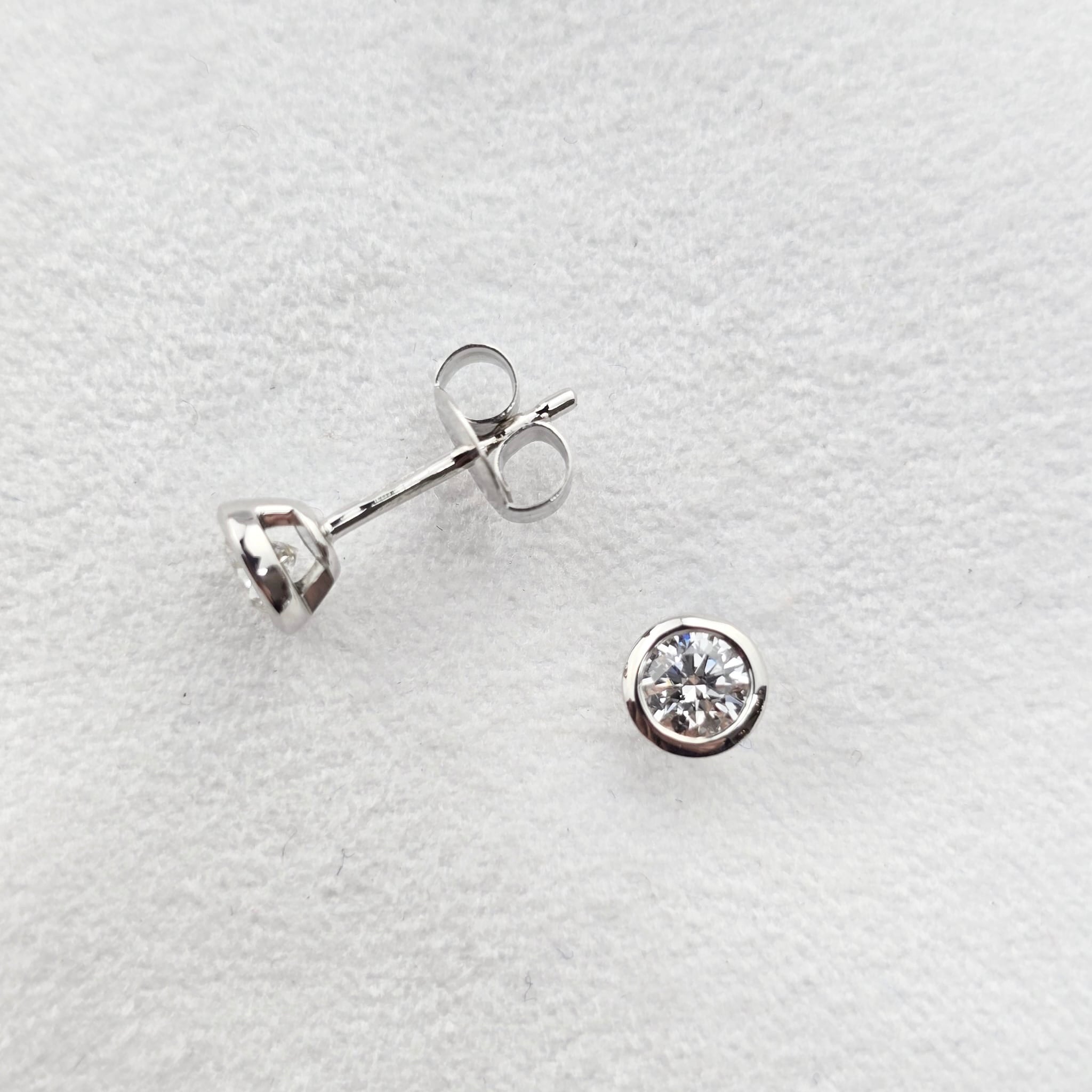 Round Diamond Rubover Earrings